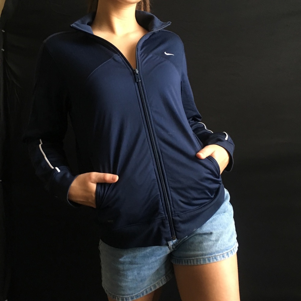 Vintage navy NIKE jacket